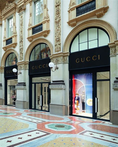 negozio gucci milano